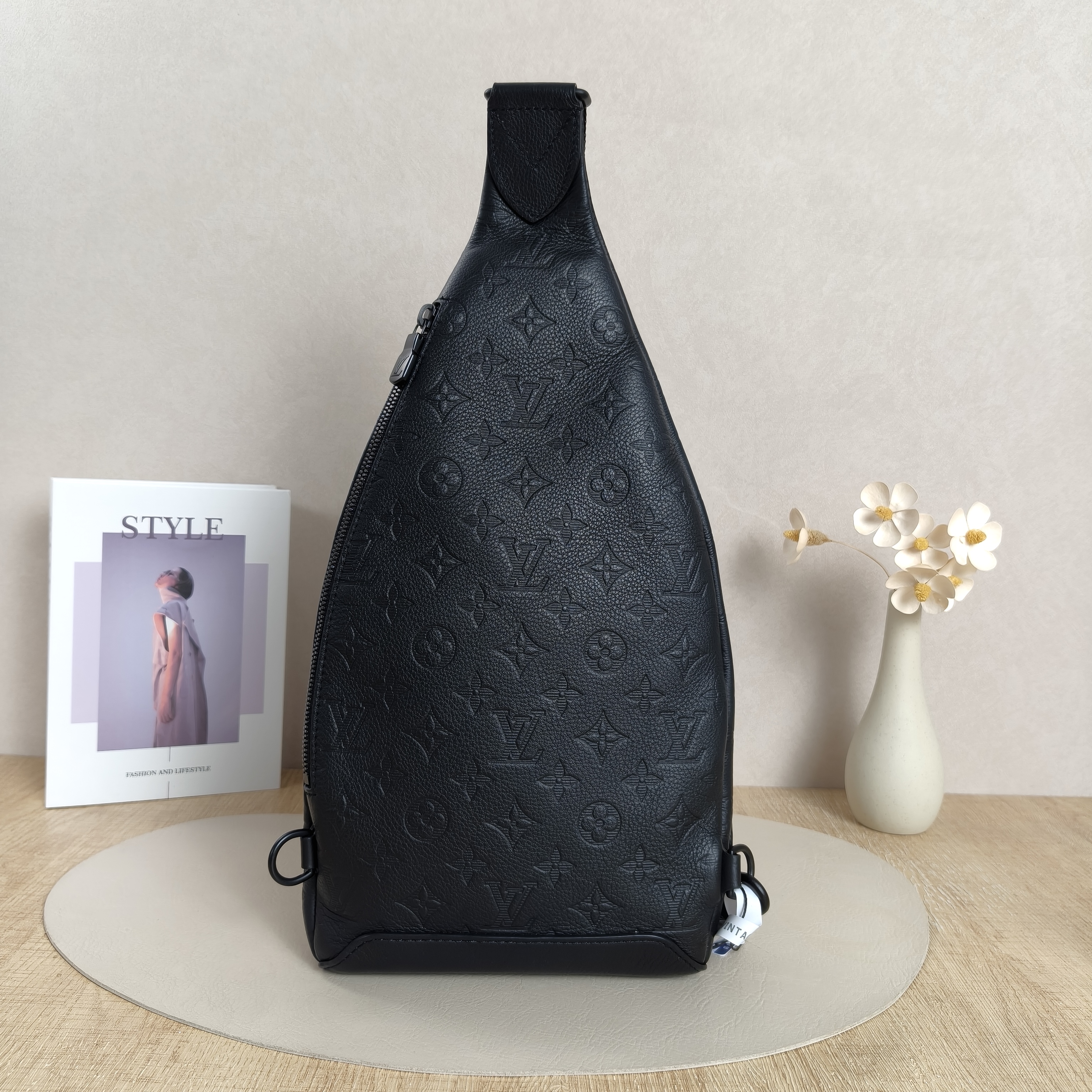 Louis Vuitton Shoulder Bag Duo Shoulder Bag Black Calfskin One Size20 × 6 × 42 cm