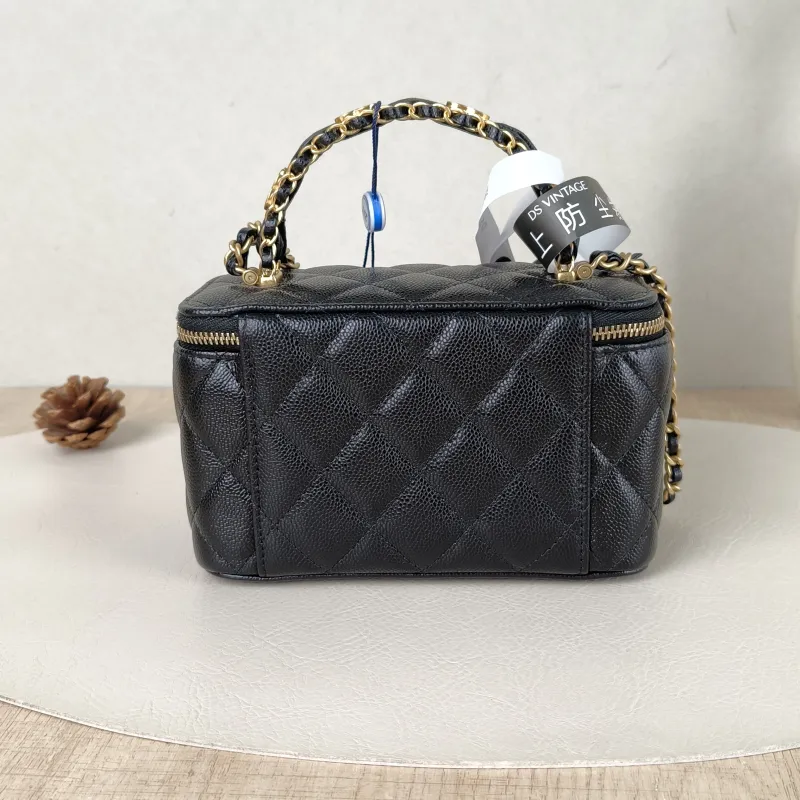 Chanel Crossbody Bag Edition Black Grained Calfskinmini16 × 8 × 9.5 cm — cover view 3 of 6