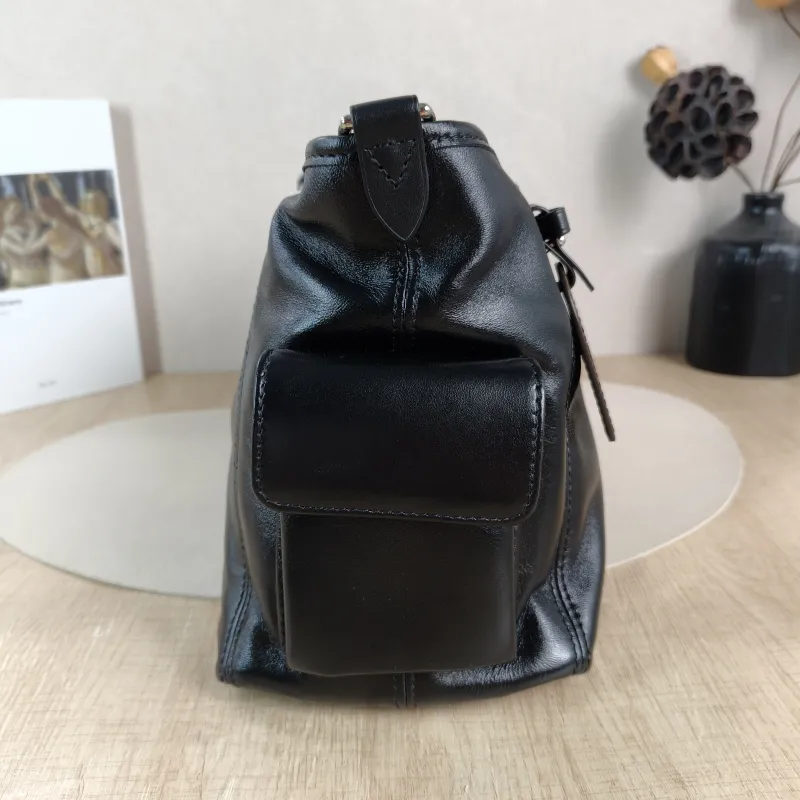 Louis Vuitton Crossbody Bag Carryall Cargo Vibe Black SL ambskin Small 33.5 × 15 × 23 cm — detail view 4 of 10