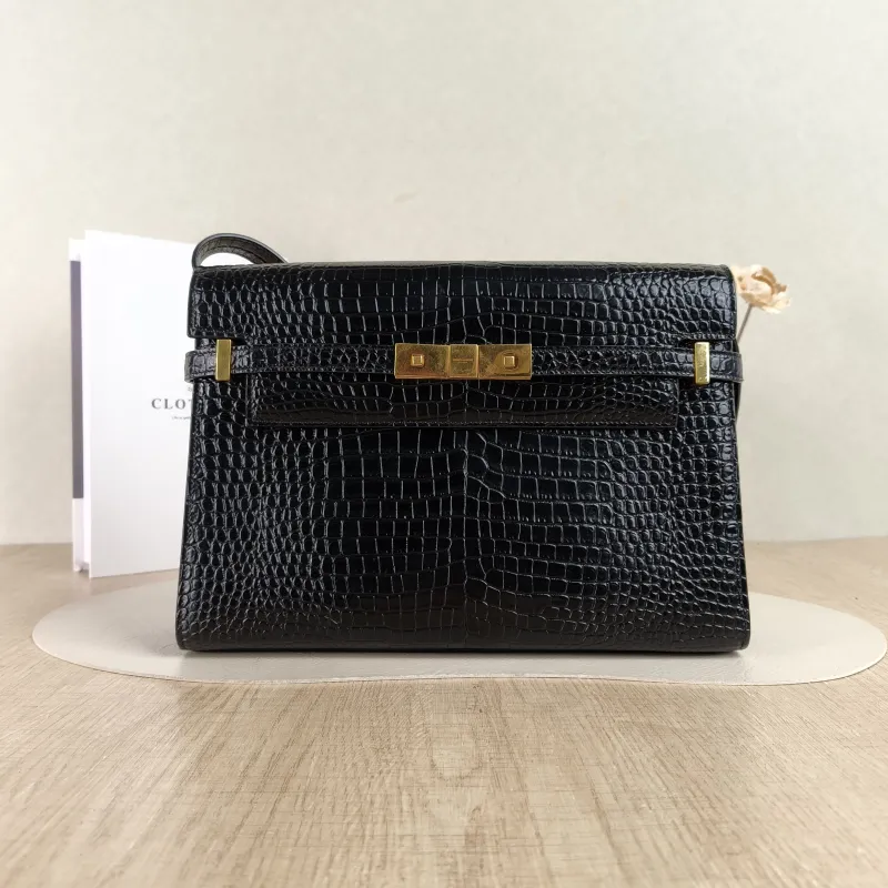 SAINT LAURENT Shoulder Bag MANHATTAN Black with Gold-Tone Hardware Calfskin Medium29 × 7.5 × 20 cm
