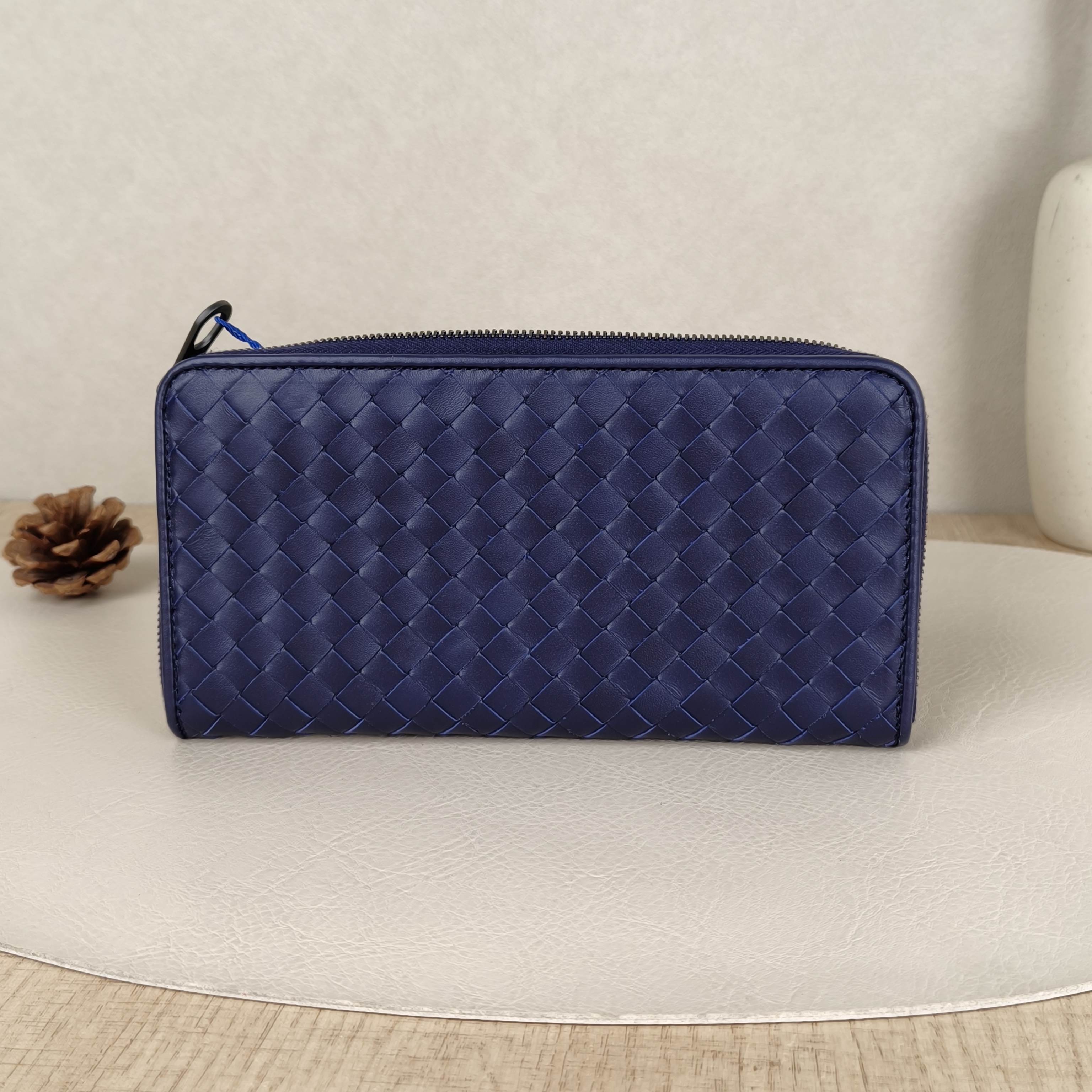 Bottega Veneta Wallet Edition Wallet Blue Lambskin One Size19 × 2 × 10 cm — cover view 7 of 9