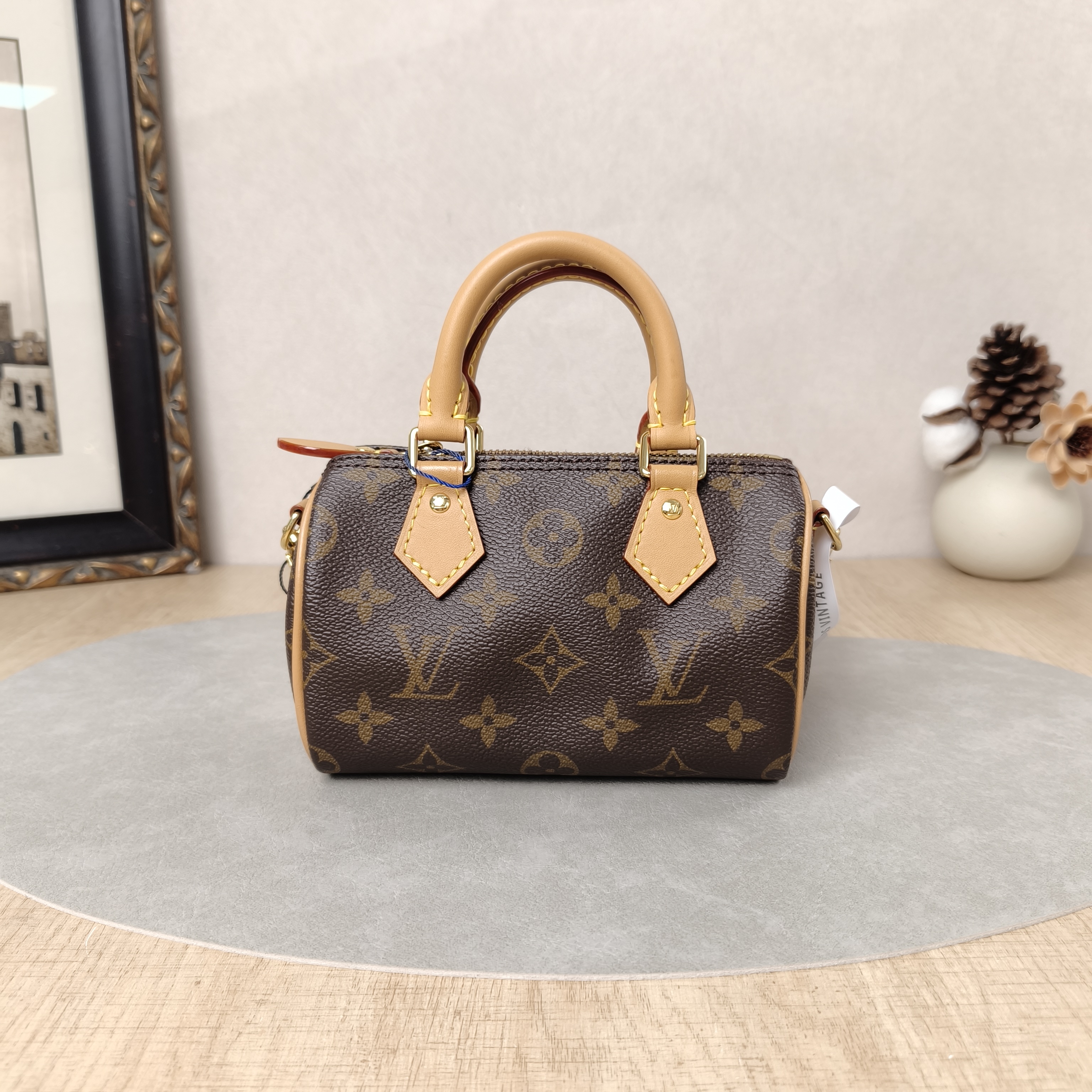 Louis Vuitton Crossbody Bag Speedy Nano Shoulder Strap PV Cnano16 × 7.5 × 10 cm