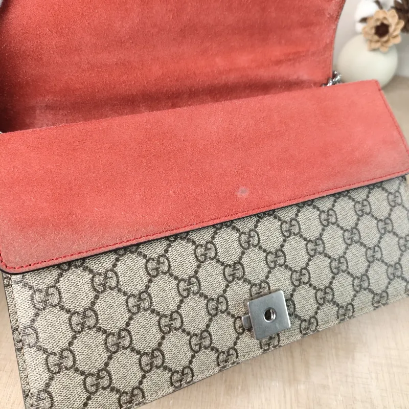 GUCCI Crossbody Bag Dionysus Red PVC Medium 28 × 9 × 17 cm — detail view 3 of 13