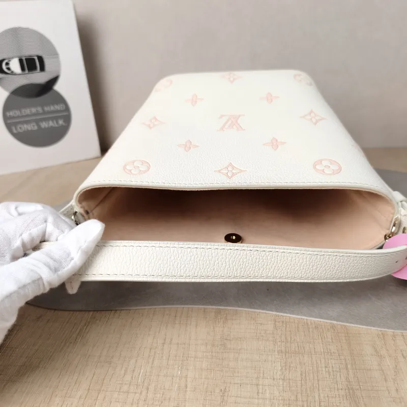 Louis Vuitton Top Handle Bag ALL IN BB White · Pink Calfskin BB 16 × 12 × 18 cm — detail view 3 of 13