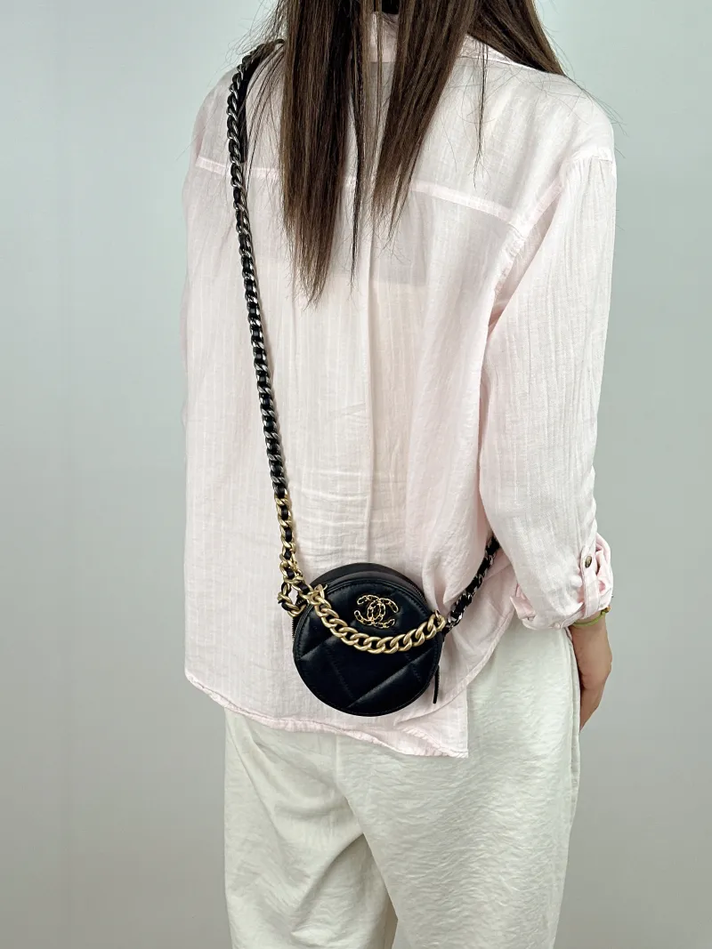 Chanel Crossbody Bag19bag Black Lambskinmini12 × 4.5 × 12 cm — on-model view 2 of 2