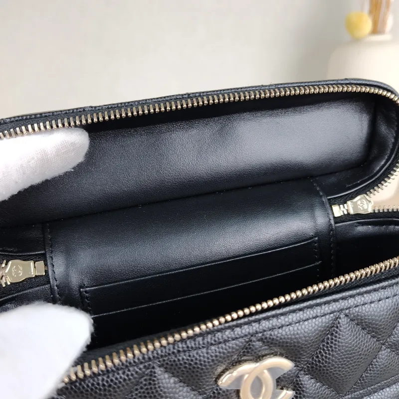 Chanel Top Handle Bag lp Black Grained Calfskin One Size 19.5 × 5 × 17 cm — detail view 12 of 12