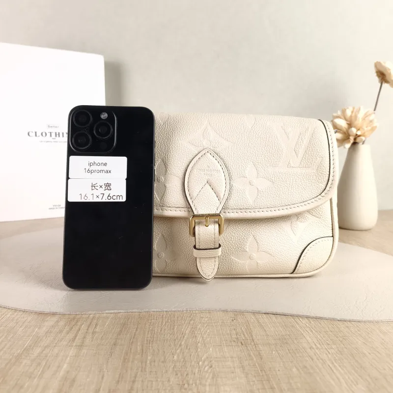 Louis Vuitton Crossbody Bag Diane Baguette Bag White Monogram Empreinte Embossed Calfskin Small 24 × 9 × 15 cm — cover view 5 of 5