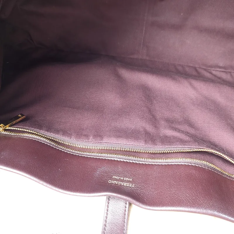 FERRAGAMO Top Handle Bag Tote Bag Red Calfskin One Size41 × 19 × 26 cm — detail view 4 of 11