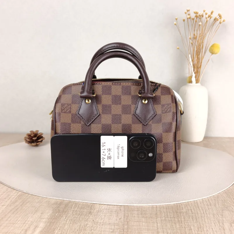 Louis Vuitton Crossbody Bag Speedy20 Shoulder Strap PVC Small20.5 × 12 × 13.5 cm — cover view 5 of 5