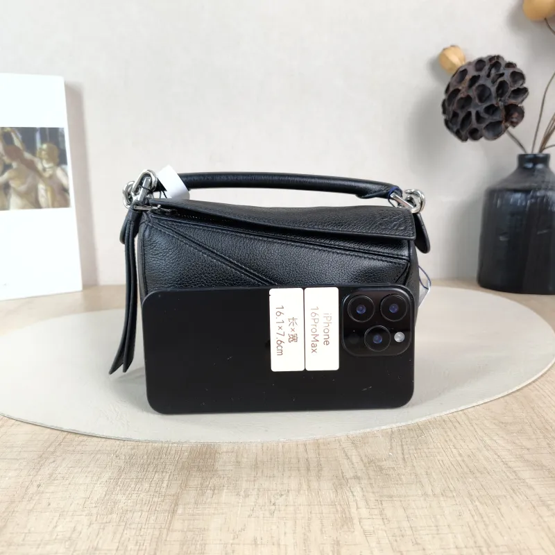 LOEWE Crossbody Bag Puzzle Black CC alfskin Mini 18 × 8 × 12.5 cm — cover view 2 of 5