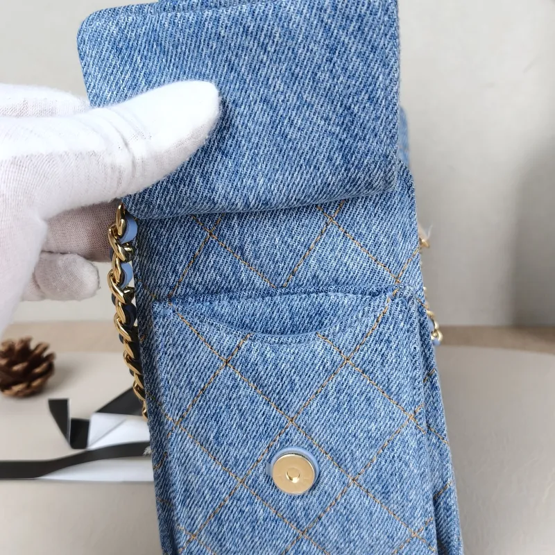 Chanel Crossbody Bag 25Bag Blue Mini 22 × 12.5 × 20 cm — detail view 3 of 12