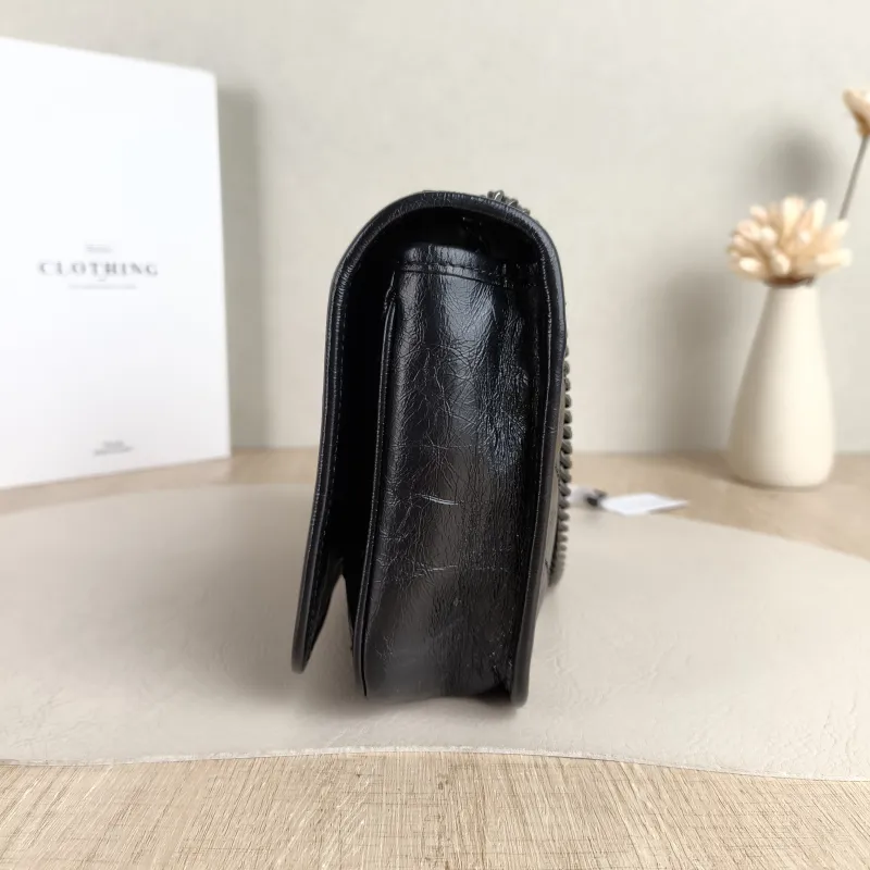 SAINT LAURENT Crossbody Bag Niki Chain Bagwoc Black Waxed Leather Calfskin Mini 19 × 5 × 16 cm — detail view 4 of 11