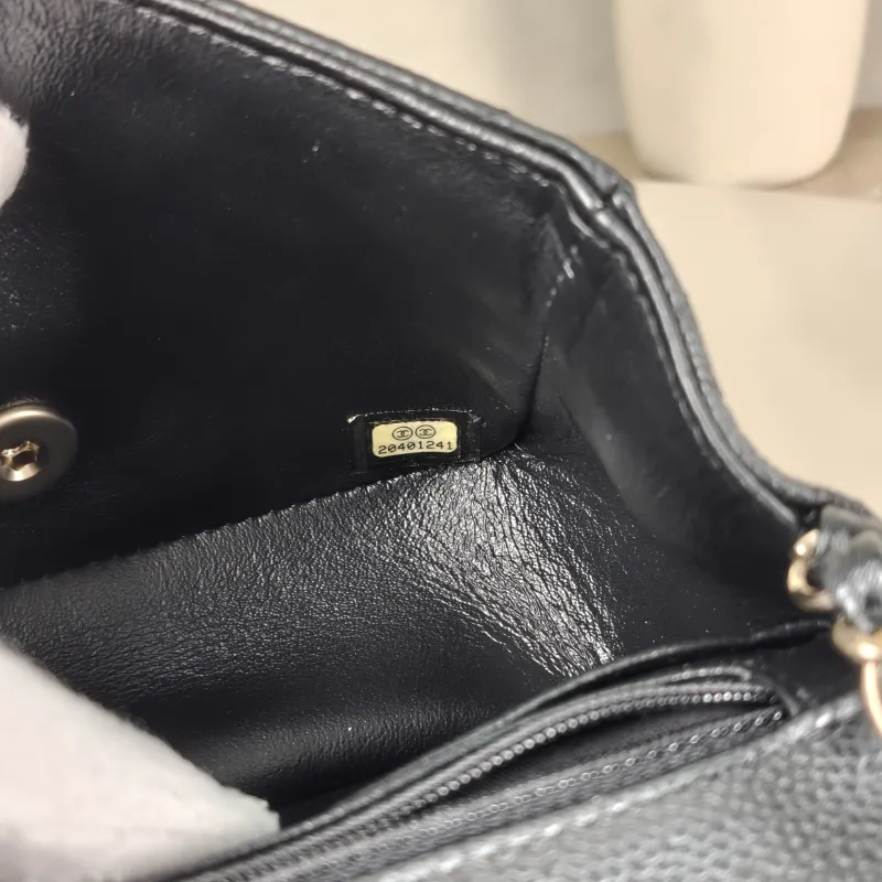 Chanel Crossbody Bag Classic Flap Mini CF Mini Black Grained Calfskin17 × 8 × 13.5 cm — detail view 8 of 14