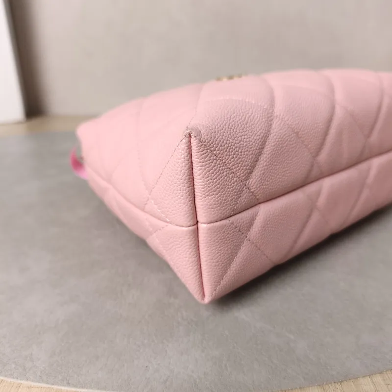 Chanel Crossbody Bag Woven Pink Grained Calfskin One Size18.5 × 7 × 14.5 cm — detail view 8 of 12