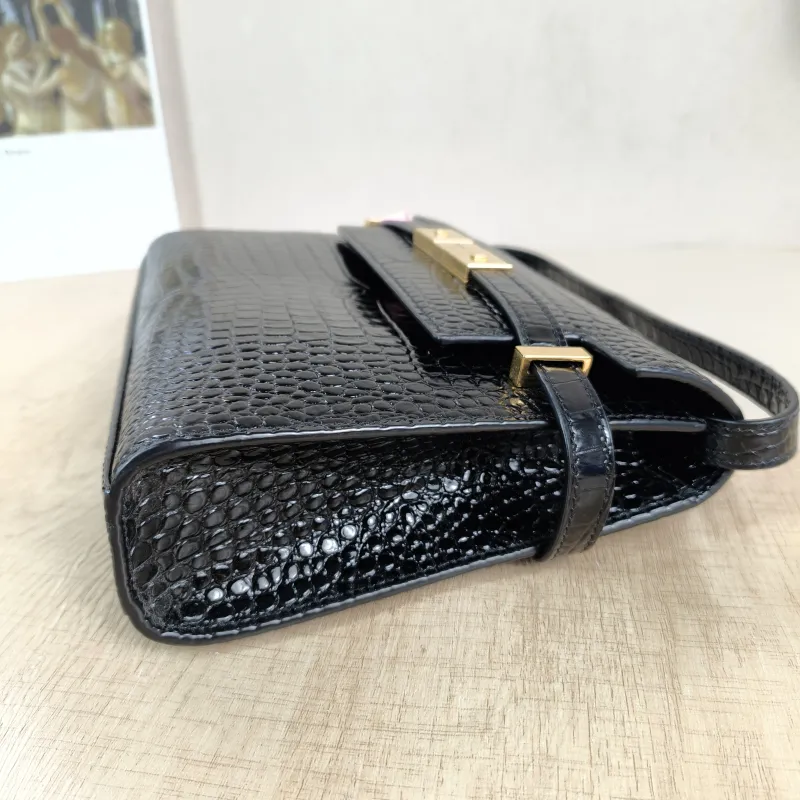 SAINT LAURENT Shoulder Bag MANHATTAN Black Calfskin Small 24 × 17.5 × 6 cm — detail view 6 of 11