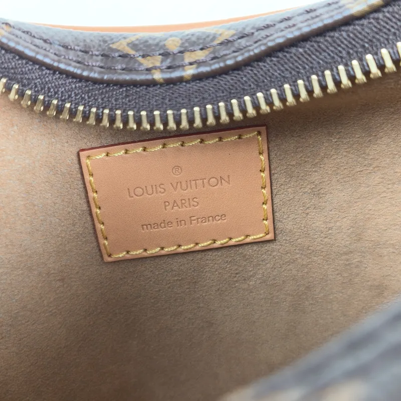 Louis Vuitton Crossbody Bag Loop Monogram PVC Small 23 × 6 × 13 cm — detail view 4 of 14