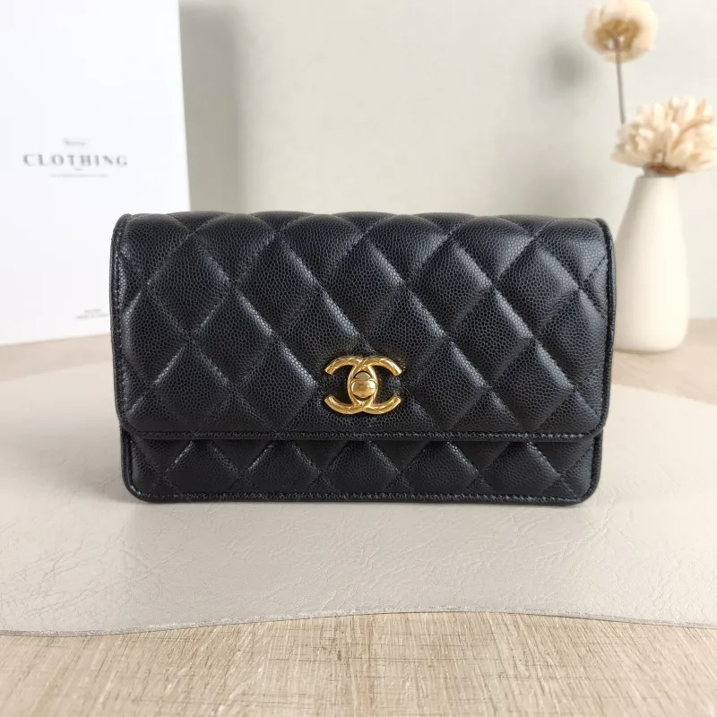 Chanel Crossbody Bag woc Black Calfskin Mini 19 × 6 × 11 cm