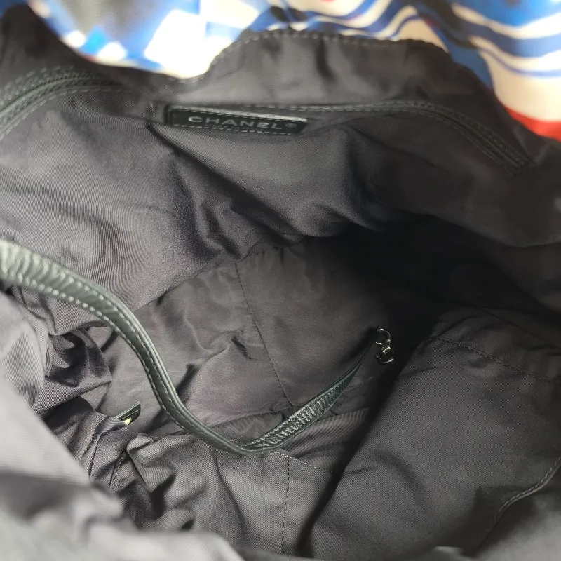 Chanel Backpack Backpack Colorblock Nylon One Size 30 × 15 × 35 cm 22 — detail view 6 of 14