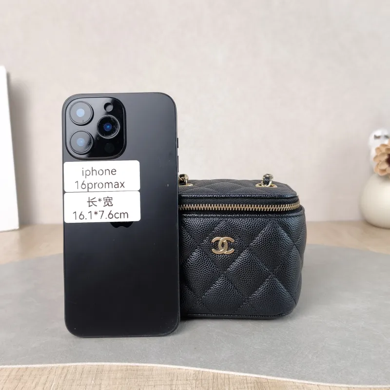 Chanel Crossbody Bag Edition Black Grained Calfskin Mini 11 × 7 × 9 cm 31 — cover view 3 of 5