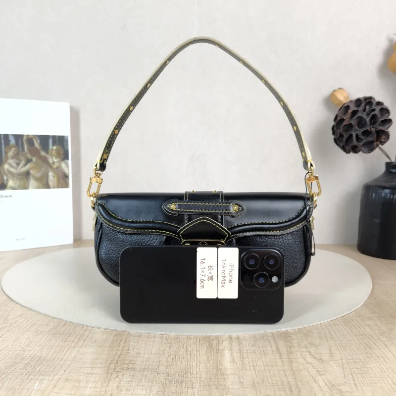 Louis Vuitton Suhali Vintage Black Calfskin One Size 23 × 4 × 12 cm — cover view 5 of 5