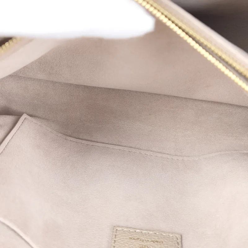 Louis Vuitton Crossbody Bag MADELEINE Empreinte Embossed Calfskin Medium30 × 11 × 19.5 cm — detail view 8 of 14