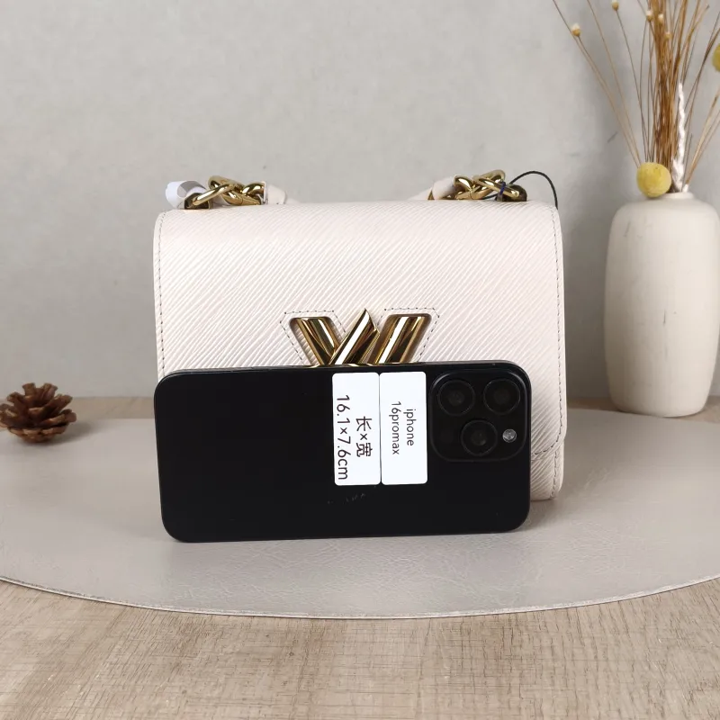 Louis Vuitton Crossbody Bag Twist White Epi Embossed Calfskin Small19 × 9 × 15 cm — cover view 2 of 5