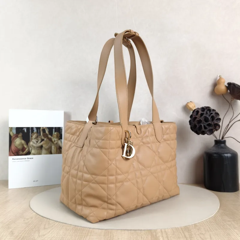 DIOR Top Handle Bag TOUJOURS Caramel Calfskin Medium 28.5 × 17 × 21.5 cm — cover view 4 of 5