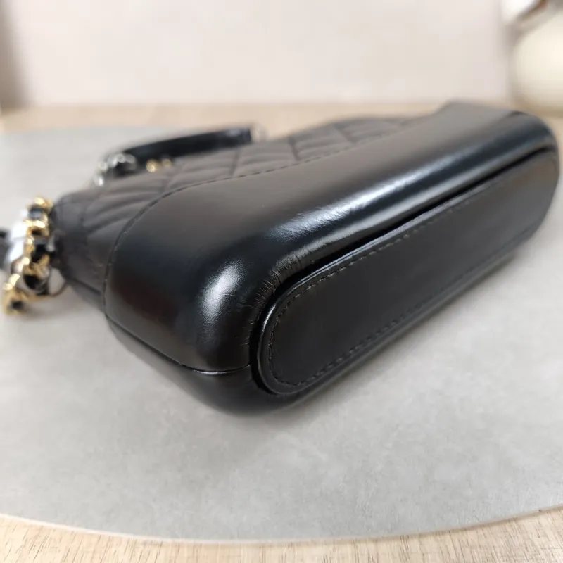 Chanel Crossbody Bag Gabrielle Gabrielle Bag Black Calfskinmini19 × 4 × 10 cm — detail view 15 of 15