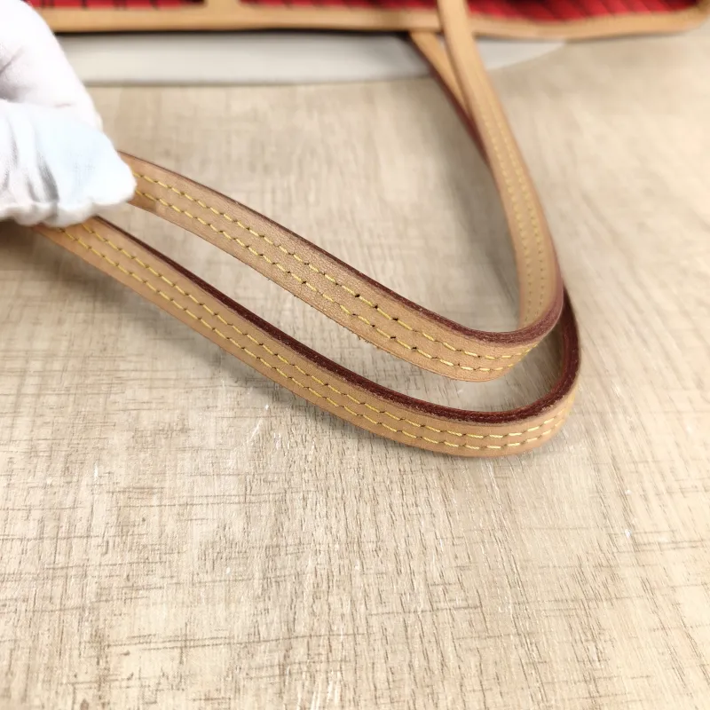 Louis Vuitton Shoulder Bag Neverfull Monogram PVC Medium31 × 14 × 28 cm — detail view 3 of 12