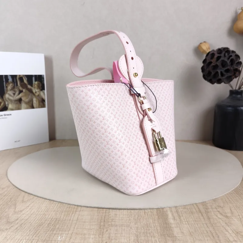 Louis Vuitton Top Handle Bag ALL IN BB Pink Calfskin BB 16 × 12 × 18 cm — cover view 2 of 5