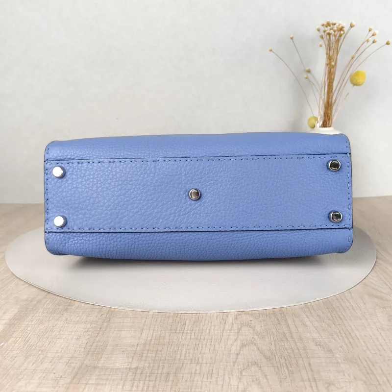 FENDI Crossbody Bagpeekaboo lconic Crossbody Bag Blue Calfskin Large34 × 13 × 23 cm — cover view 3 of 5