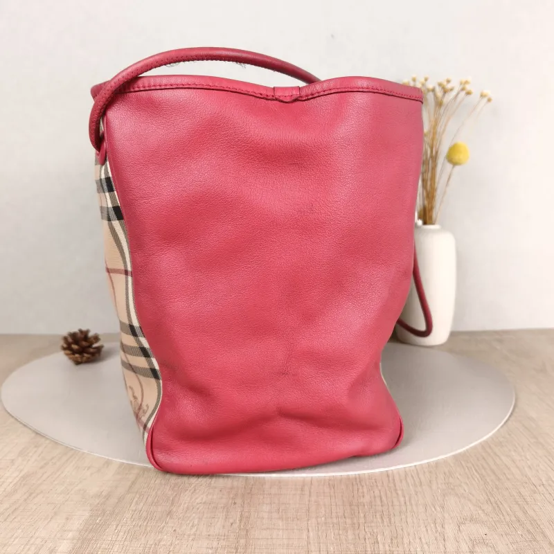 BURBERRY Top Handle Bag Top Handle Bag PVC One Size26 × 15 × 27 cm — detail view 4 of 9