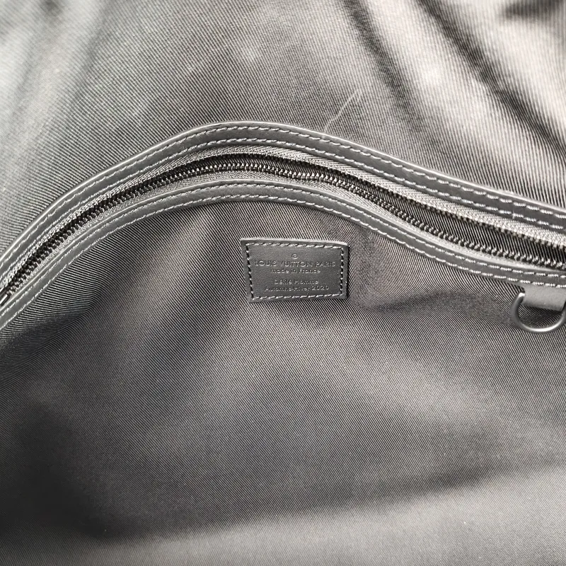 Louis Vuitton Top Handle Bag Keepall 50 Shoulder Strap Edition Green Calfskin One Size 50 × 23 × 29 cm — detail view 9 of 15