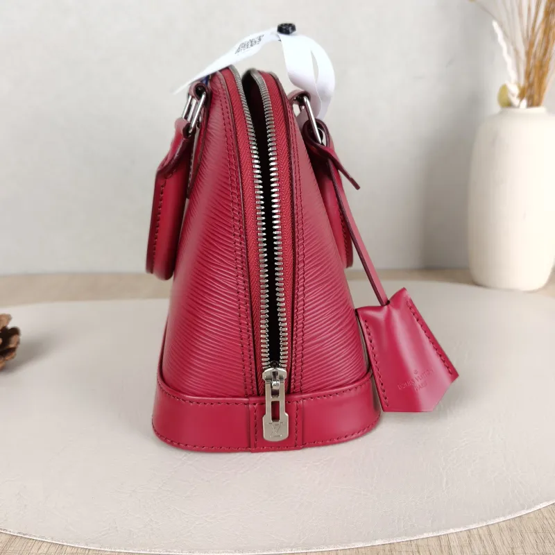 Louis Vuitton Crossbody Bag Alma BB Red Epi Embossed Calfskin BB23.5 × 11.5 × 17.5 cm — detail view 11 of 12