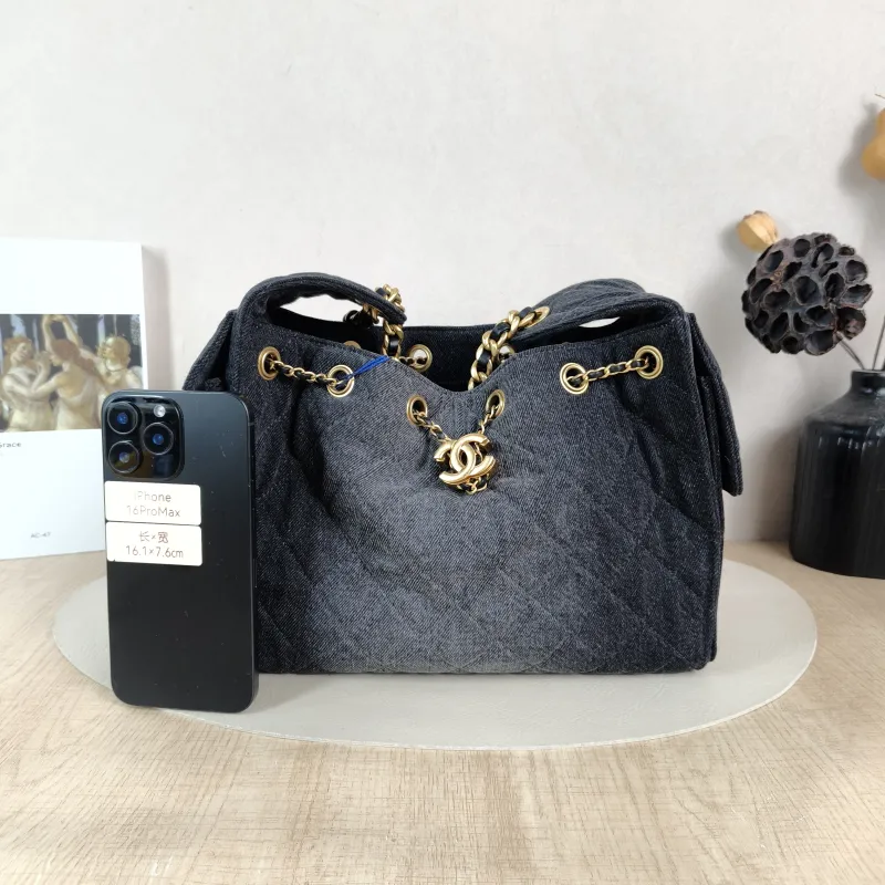 Chanel Shoulder Bag 25Bag Grey Small 26 × 14 × 30 cm — cover view 2 of 6
