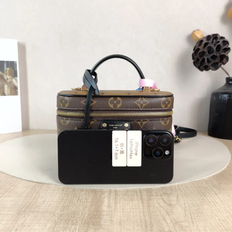 Louis Vuitton Shoulder Bag VANITY Cosmetic Bag Monogram PVC Small 19 × 11 × 13 cm — cover view 4 of 6