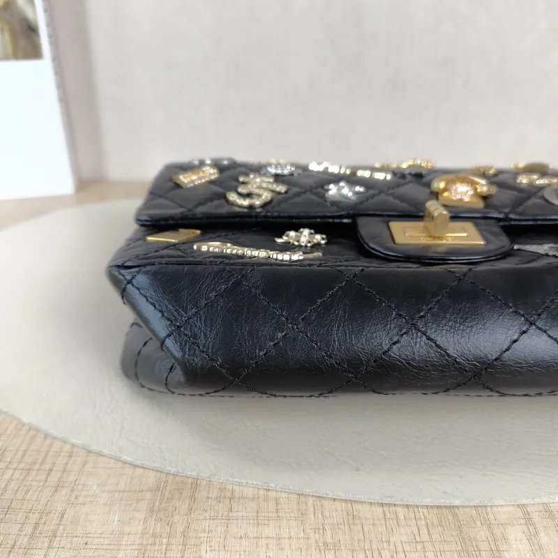 Chanel Crossbody Bag 2.55 Edition Black Calfskin Small 24 × 7.5 × 16 cm 24 — detail view 13 of 13