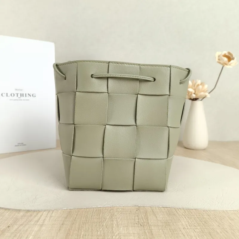 Bottega Veneta Crossbody Bag Cassette Woven Lambskin One Size14 × 14 × 18 cm — cover view 2 of 5
