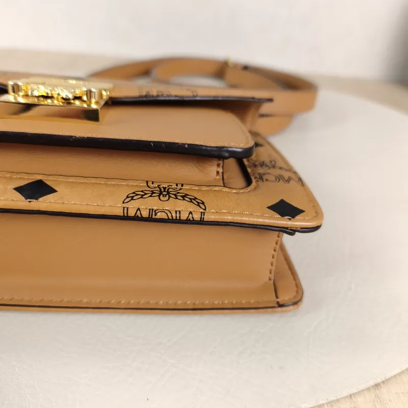 MCM Belt Bag Belt Bag One Size 18 × 4 × 11.5 cm — detail view 4 of 11