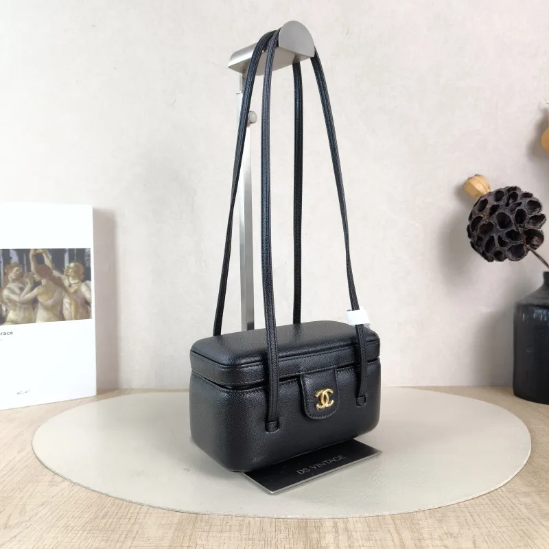 Chanel Crossbody Bag lp Box Bag Black Grained Calfskin 16 × 8 × 9.5 cm Microchip Edition — cover view 6 of 6