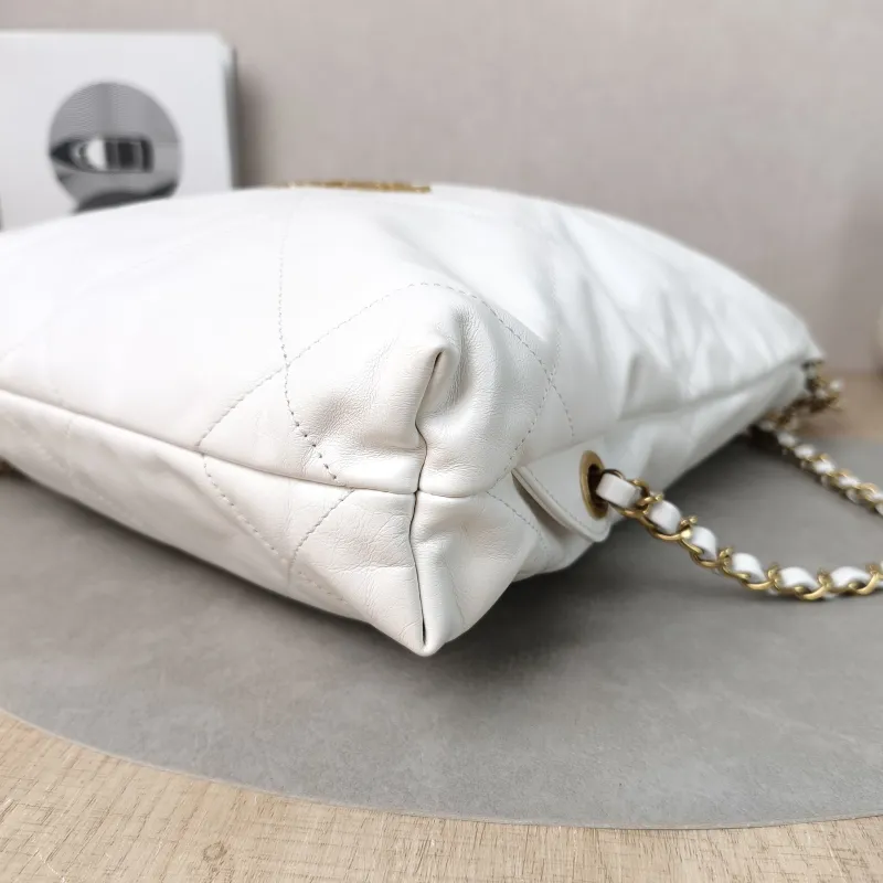 Chanel Backpack22Bag Backpack White Calfskin Small29 × 8 × 34 cm — detail view 5 of 10