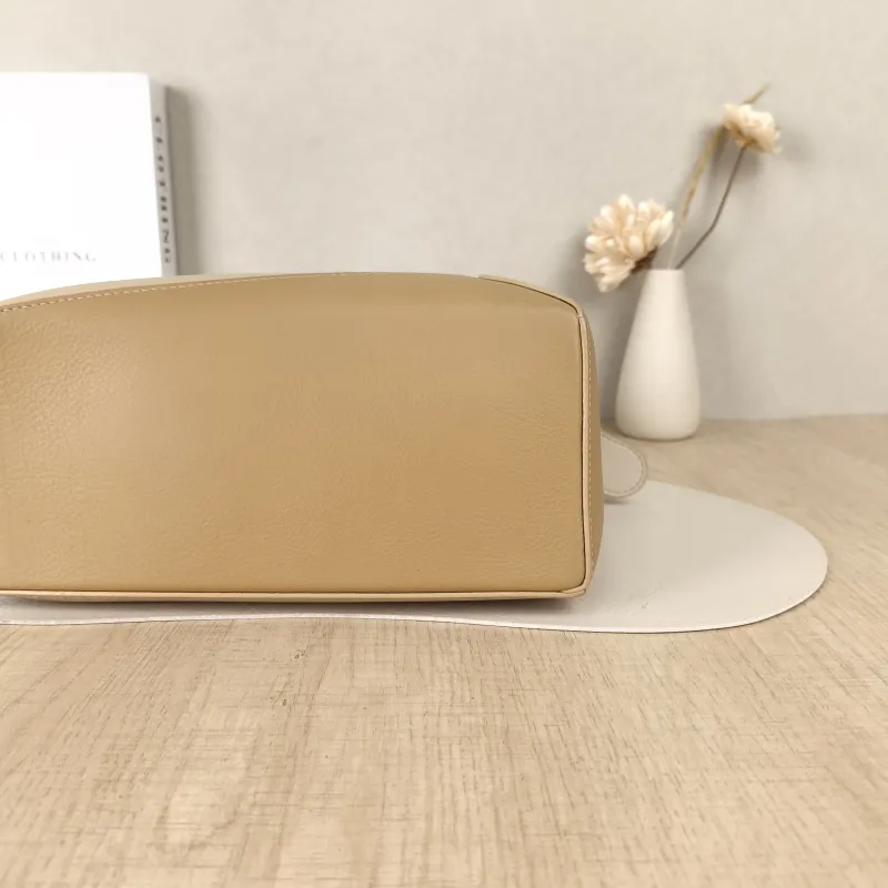 LOEWE Crossbody Bag Puzzle Colorblock CC alfskin Small24 × 10.5 × 16.5 cm — detail view 10 of 14