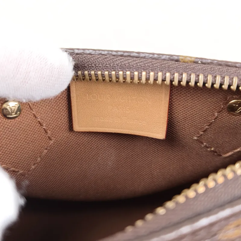 Louis Vuitton Crossbody Bag Speedy Nano Shoulder Strap PVC nano 16 × 7.5 × 10 cm — detail view 4 of 11