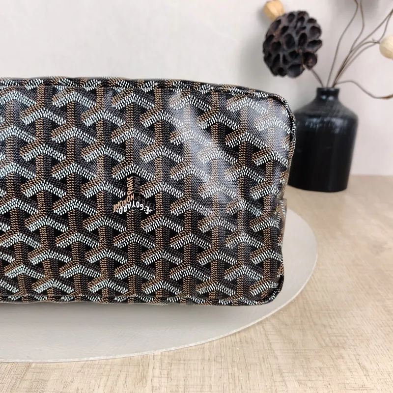 GOYARD Shoulder Bag Boheme Hobo​ Brown ine Canvas Small 43 × 14 × 27 cm — detail view 6 of 15