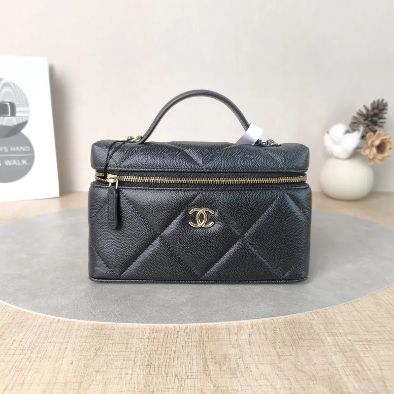 Chanel Crossbody Baglp Box Bag Top Handle Crossbody Bag Black Caviar Calfskin One Size19.5 × 5 × 17 cm