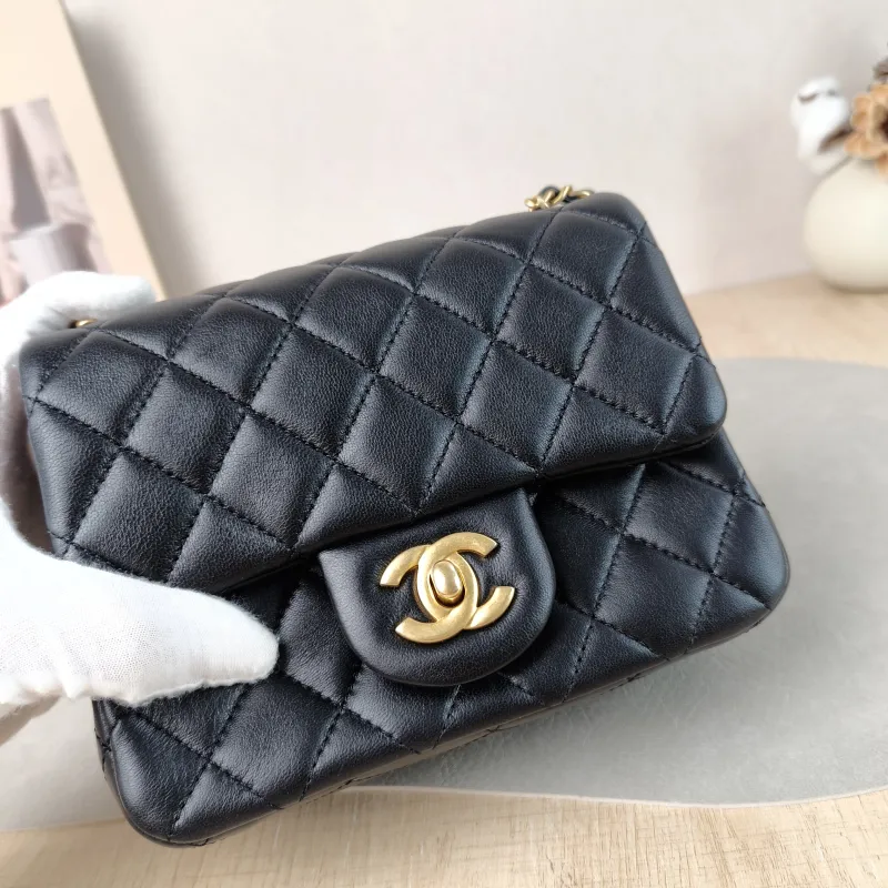 Chanel Crossbody Bag Classic Flap Mini CF Mini Black with Gold-Tone Hardware SL ambskin Mini 17 × 8 × 13.5 cm — detail view 8 of 14