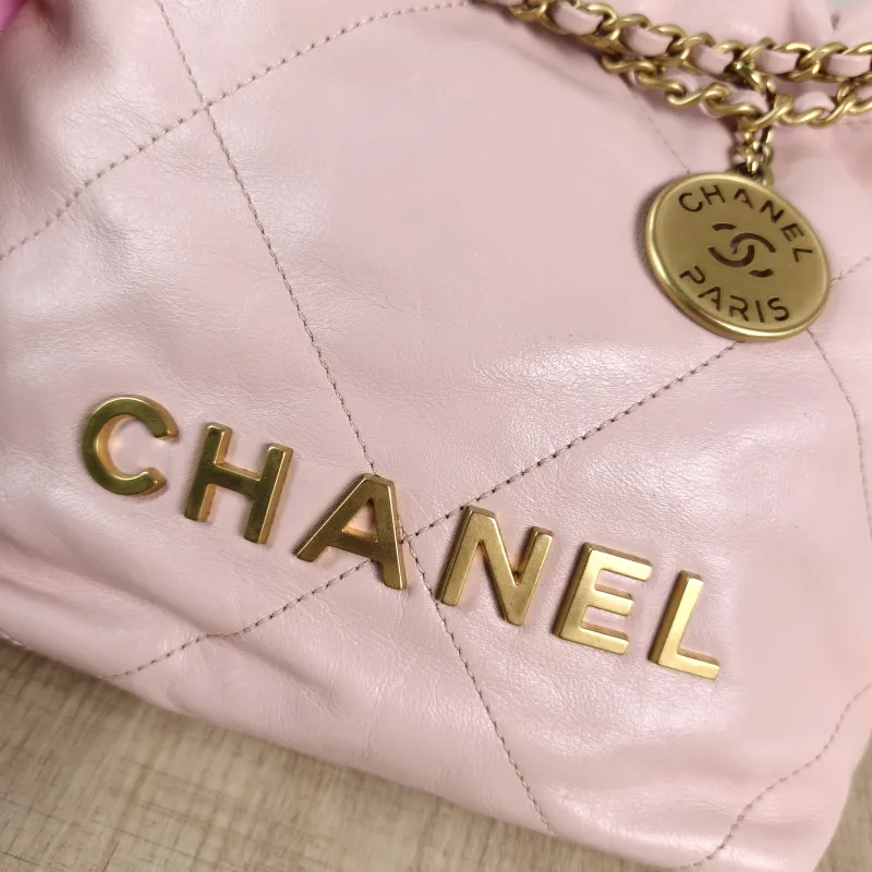 Chanel Crossbody Bag22Bag Pink Calfskinmini20 × 6 × 19 cm — detail view 7 of 12
