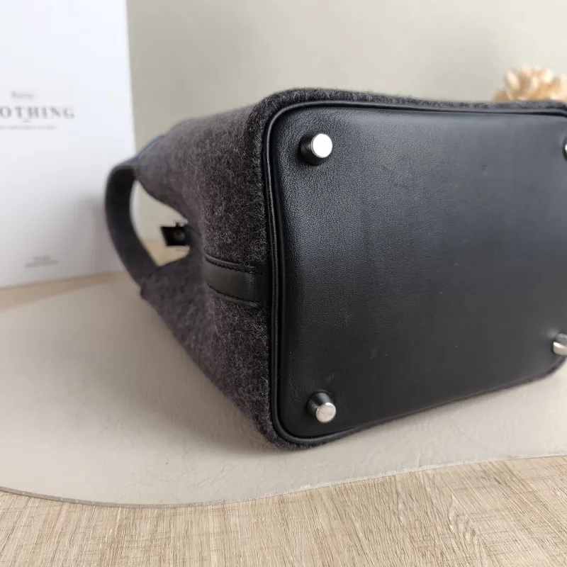Hermès Top Handle Bag Picotin Lock 18 18 89Black Small 18 × 13 × 18 cm U — detail view 8 of 10