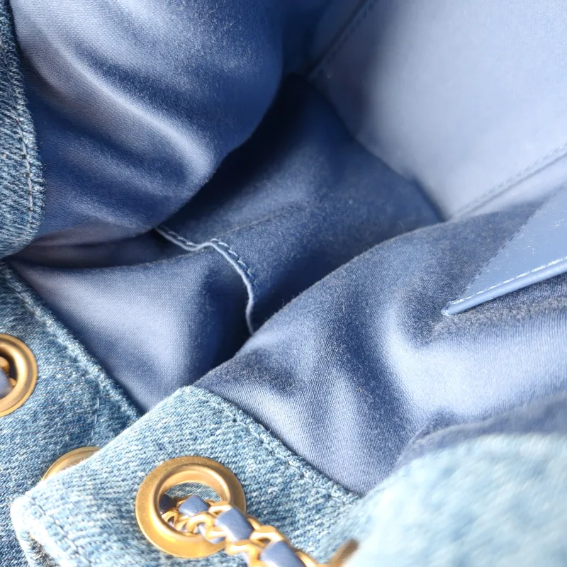 Chanel Crossbody Bag 25Bag Blue Mini 22 × 12.5 × 20 cm — detail view 8 of 12