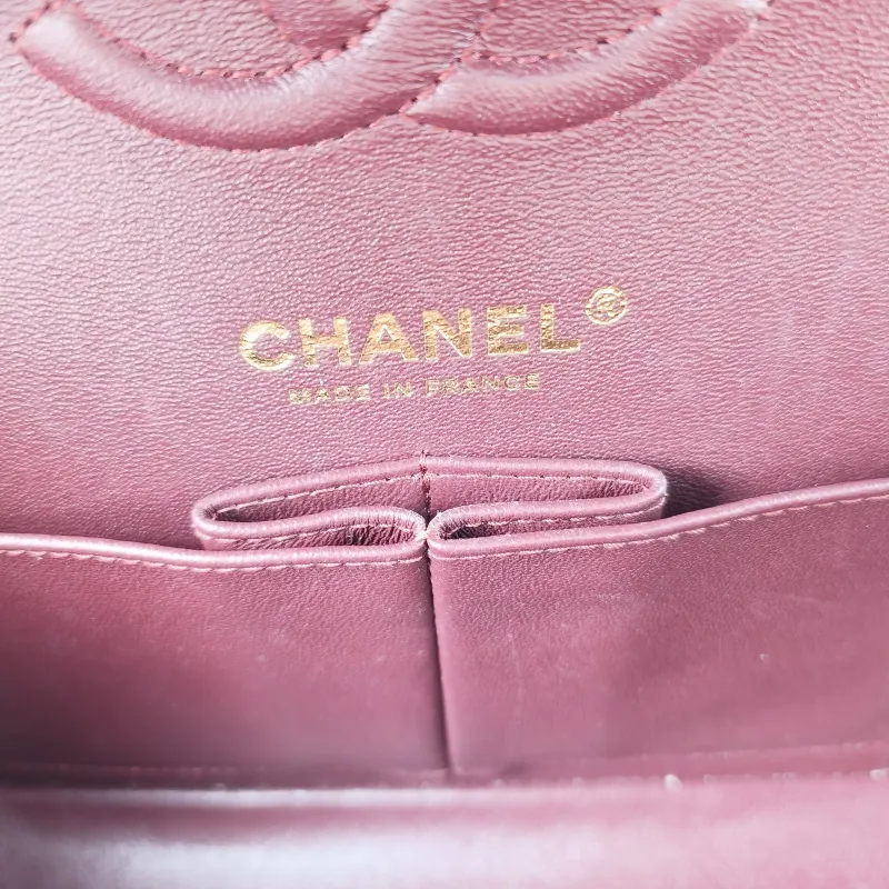 Chanel Crossbody Bag Classic Flap CF Black Grained Calfskin Small 23 × 6 × 14.5 cm — detail view 10 of 12